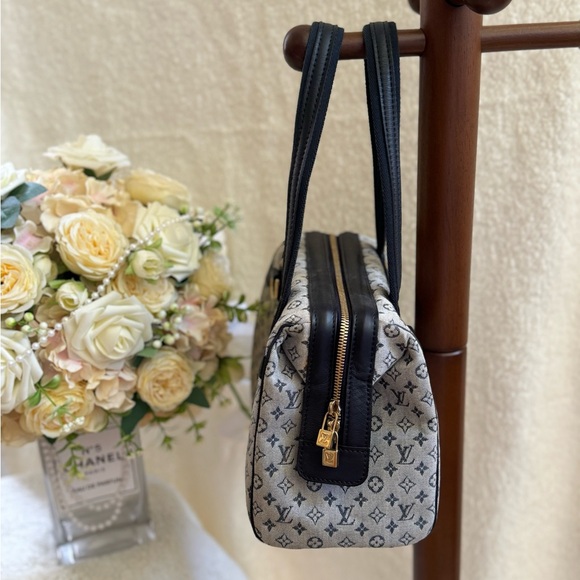 💥Price Drop ⬇️ LOUIS VUITTON Monogram Josephine PM Navy Blue - Picture 4 of 13